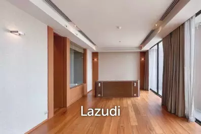 4 Bed 5 Bath 579 SQ.M The Issara Ladprao