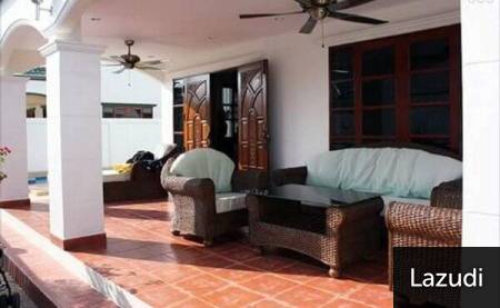 BAAN SILVIA: 4 Bed Pool Villa