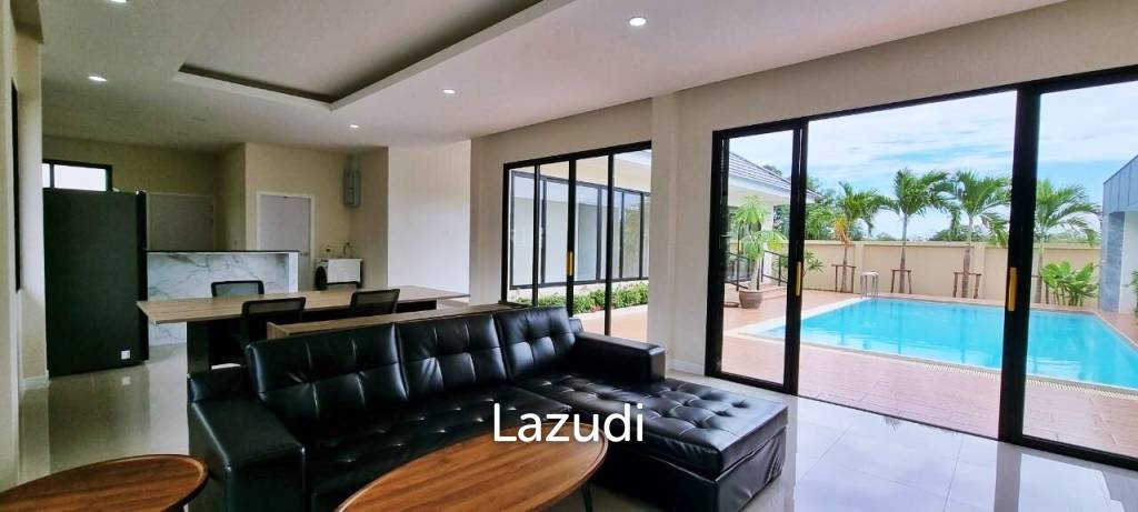 3 Bedrooms 4 Bathrooms 275 SQ.M Horseshoe Point
