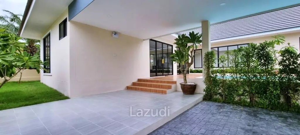 3 Bedrooms 4 Bathrooms 275 SQ.M Horseshoe Point