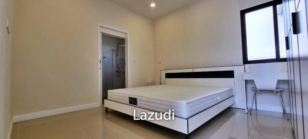3 Bedrooms 4 Bathrooms 275 SQ.M Horseshoe Point