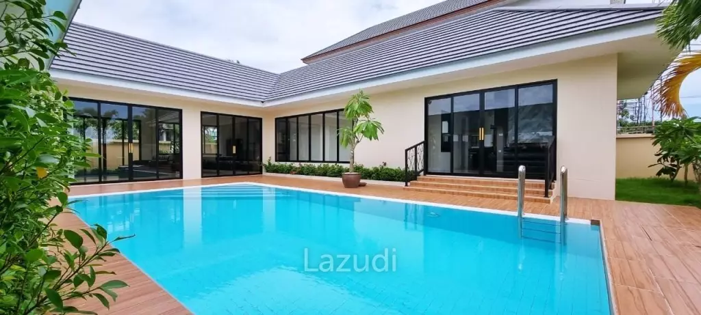 3 Bedrooms 4 Bathrooms 275 SQ.M Horseshoe Point