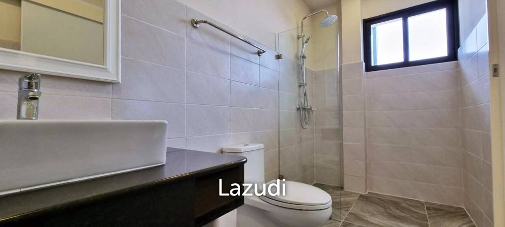 3 Bedrooms 4 Bathrooms 275 SQ.M Horseshoe Point