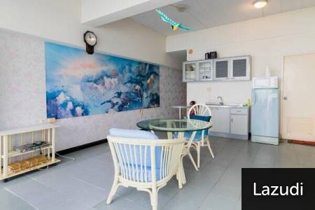 2 Bed Condo with Picturesque Sea View and Mountain View