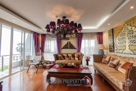 K.M. BEACH CONDO  : 3 Bed Beach Front