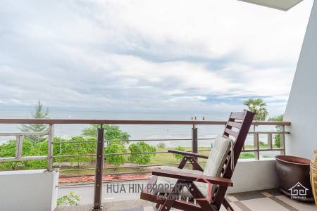 K.M. BEACH CONDO  : 3 Bed Beach Front