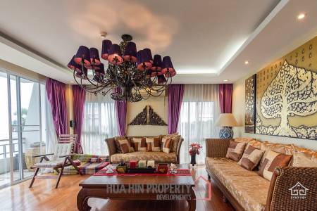 K.M. BEACH CONDO  : 3 Bed Beach Front