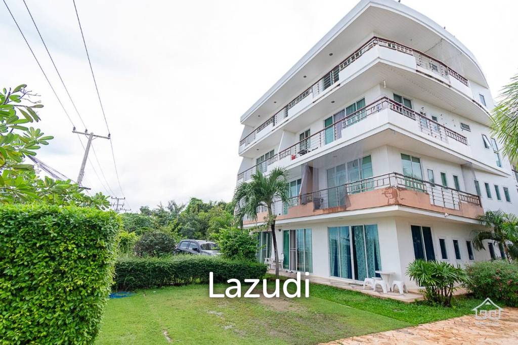 K.M. BEACH CONDO  : 3 Bed Beach Front