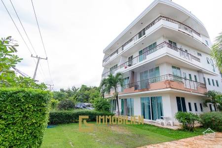 K.M. BEACH CONDO  : 3 Bed Beach Front