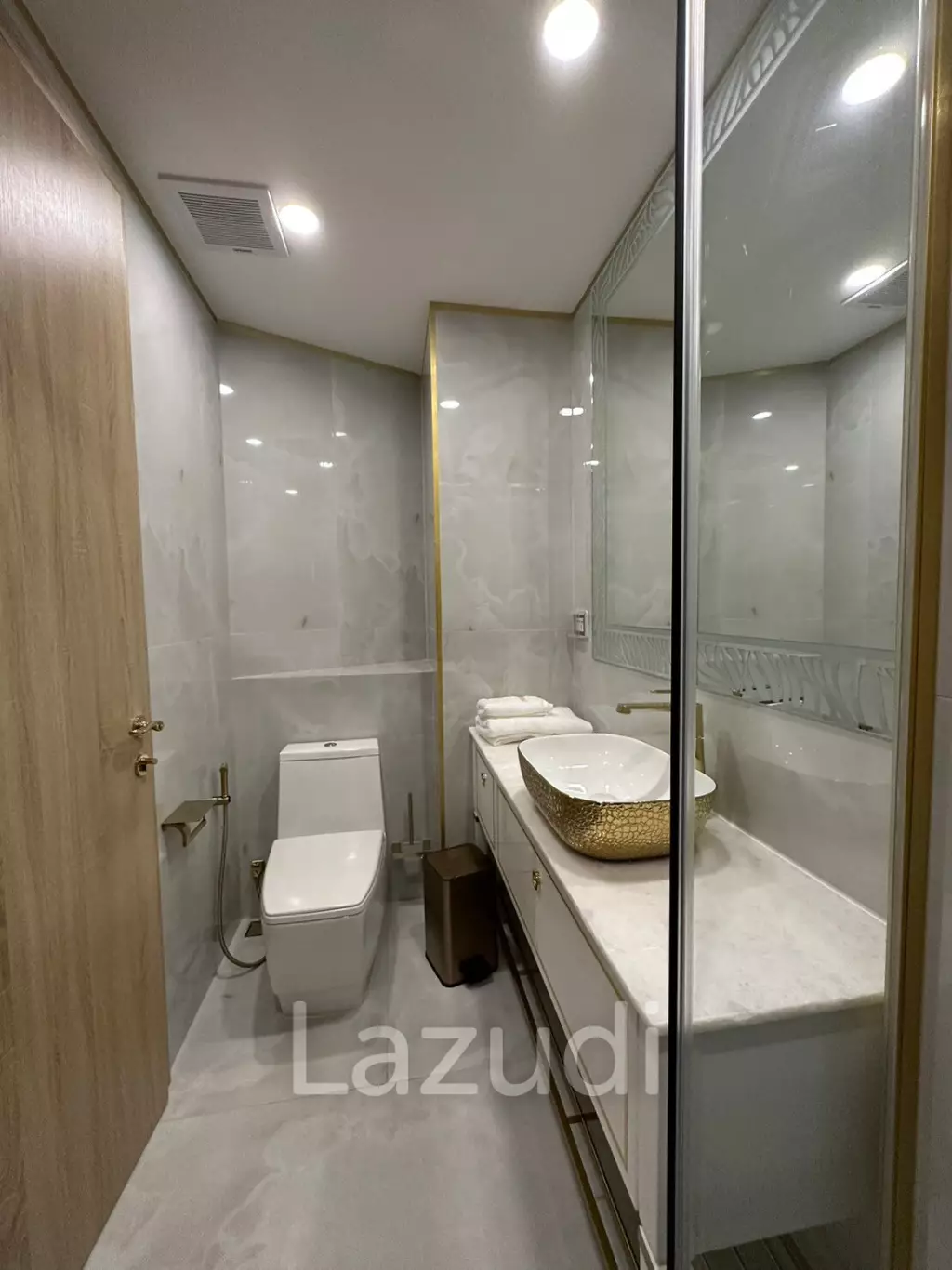 คอนโดใหม่ Copacabana Beach Jomtien 34 ชั้น วิวทะเล ทำเลบางละมุง ชลบุรี