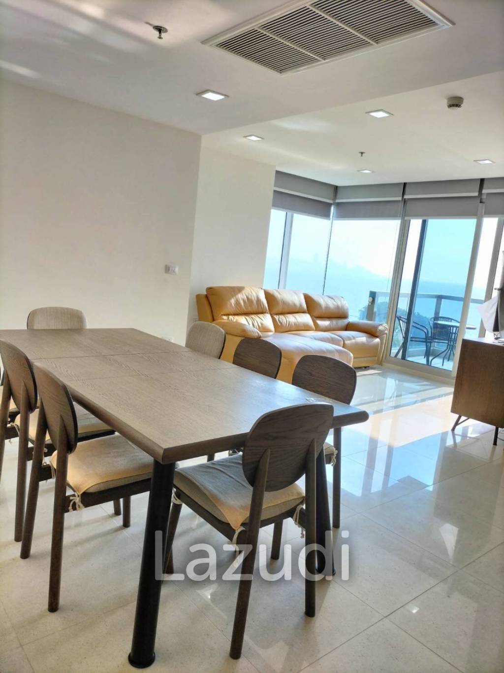 The Palm Wongamat Condo for Rent