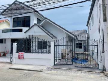 House for Sale Close to the Beach