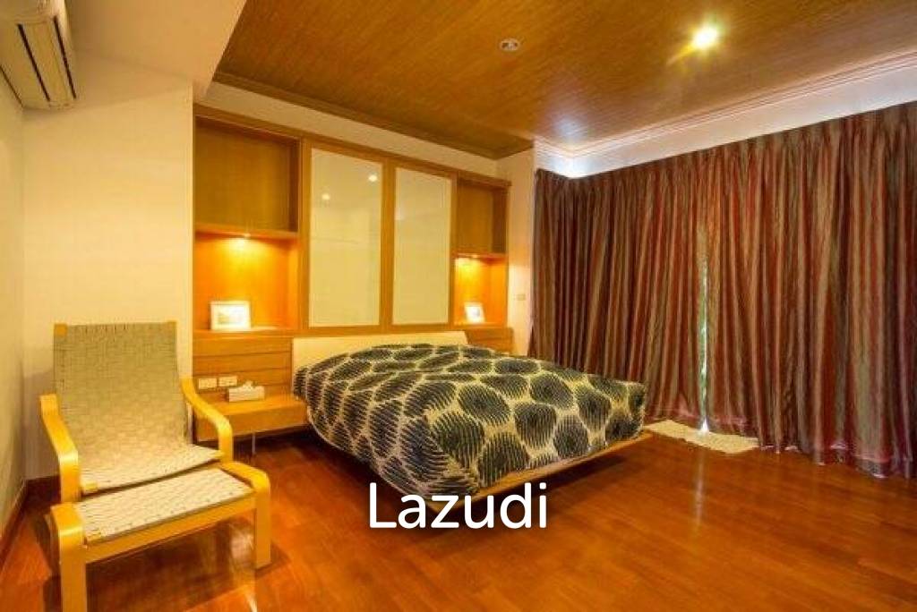 Luxury 3 Storey 3 Bed Villa