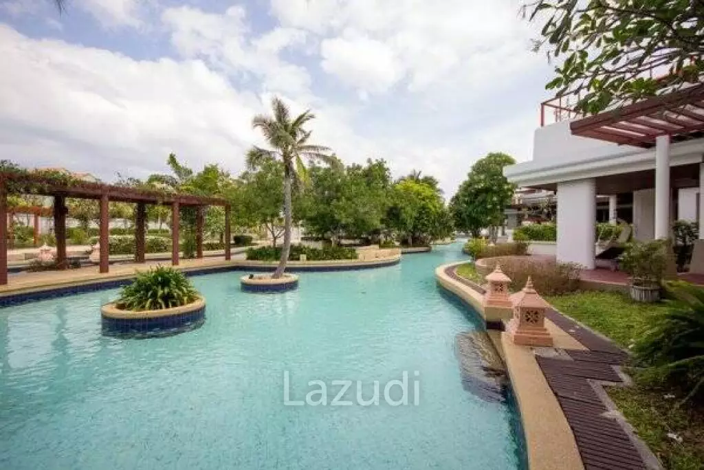 Luxury 3 Storey 3 Bed Villa