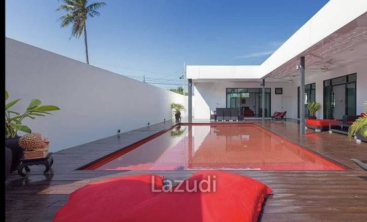 STYLISH MODERN HOUSE  : 3 bed great location