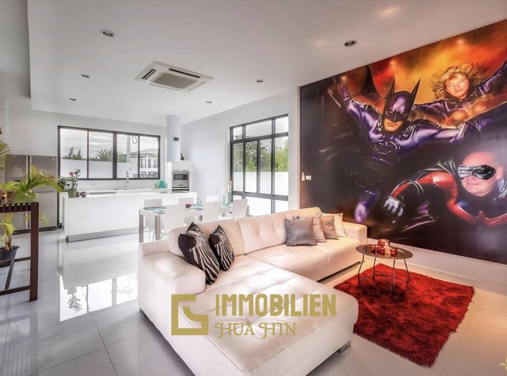 STYLISH MODERN HOUSE  : 3 bed great location