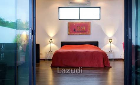 STYLISH MODERN HOUSE  : 3 bed great location