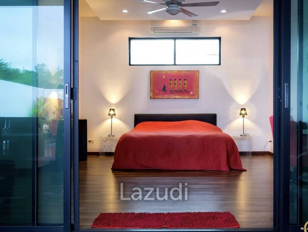 STYLISH MODERN HOUSE  : 3 bed great location