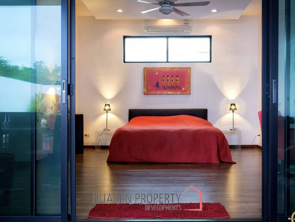 STYLISH MODERN HOUSE  : 3 bed great location
