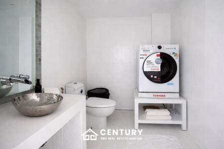 STYLISH MODERN HOUSE  : 3 bed great location