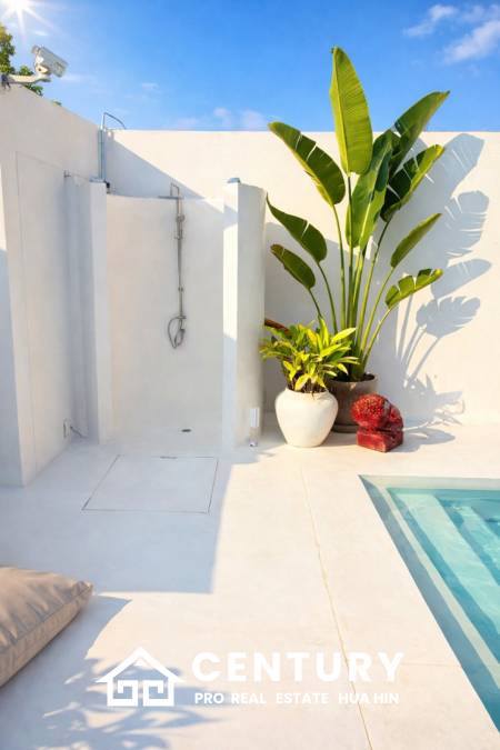 STYLISH MODERN HOUSE  : 3 bed great location