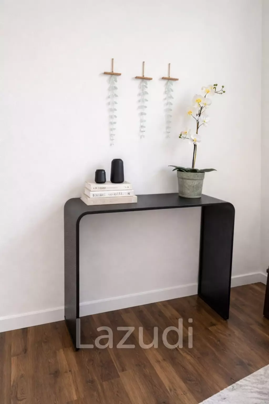 STYLISH MODERN HOUSE  : 3 bed great location