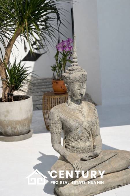 STYLISH MODERN HOUSE  : 3 bed great location