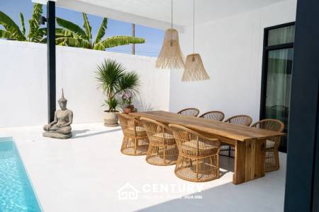 STYLISH MODERN HOUSE  : 3 bed great location