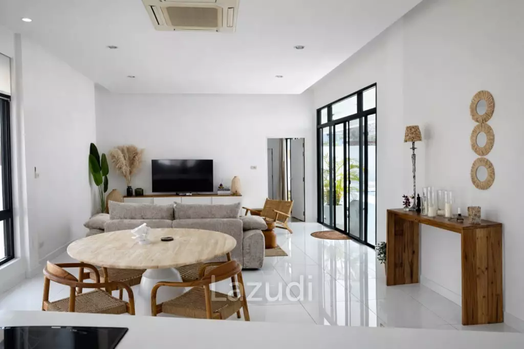 STYLISH MODERN HOUSE  : 3 bed great location