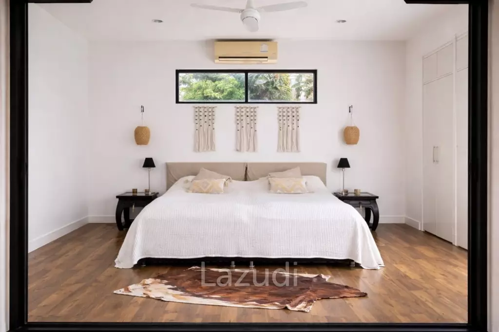 STYLISH MODERN HOUSE  : 3 bed great location
