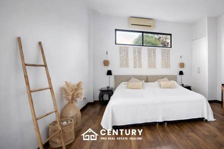 STYLISH MODERN HOUSE  : 3 bed great location