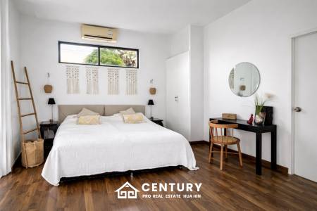 STYLISH MODERN HOUSE  : 3 bed great location