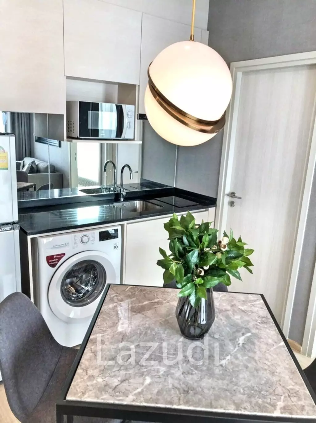 2 Bed 38.6 SQ.M. Noble Revolve Ratchada 2