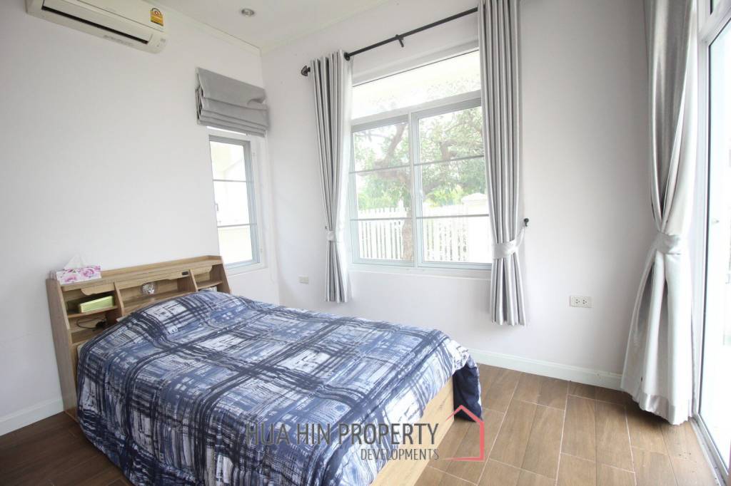 Nice Breeze By The Sea : 4 Bedroom Villa Close To The Beach