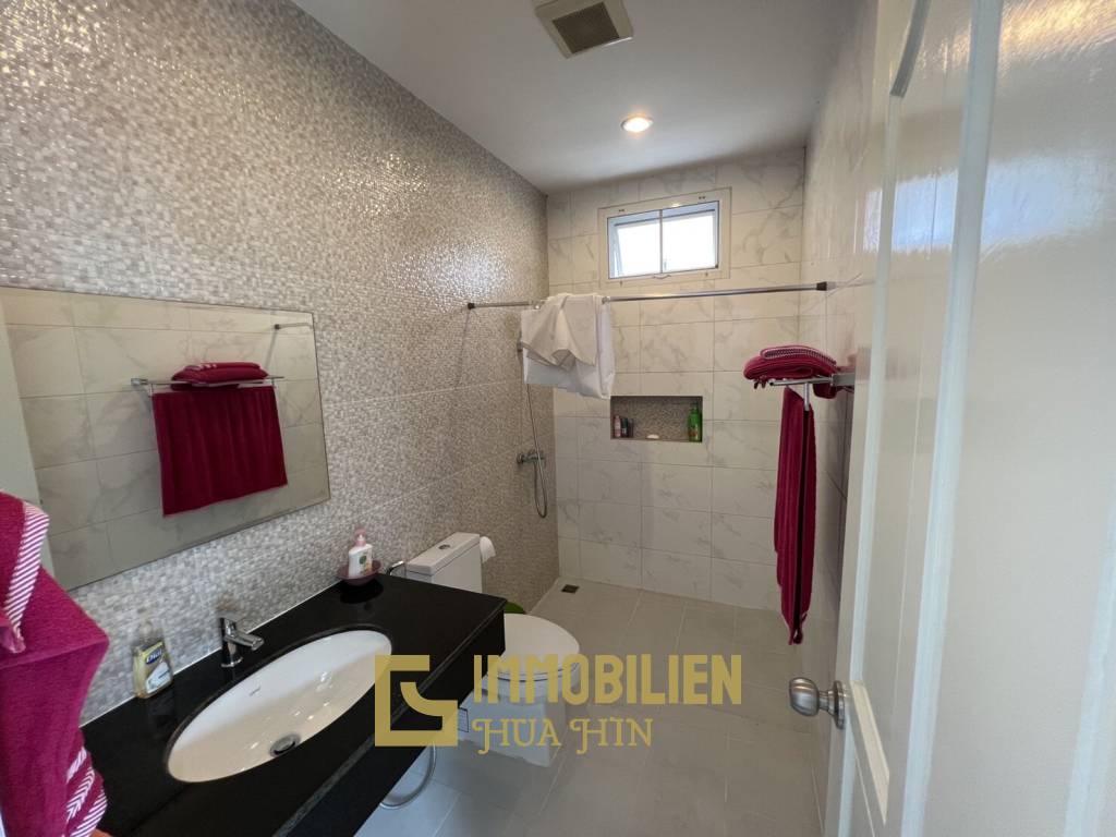 280 metro cuadrado 4 ` 3 Baño Villa de Venta