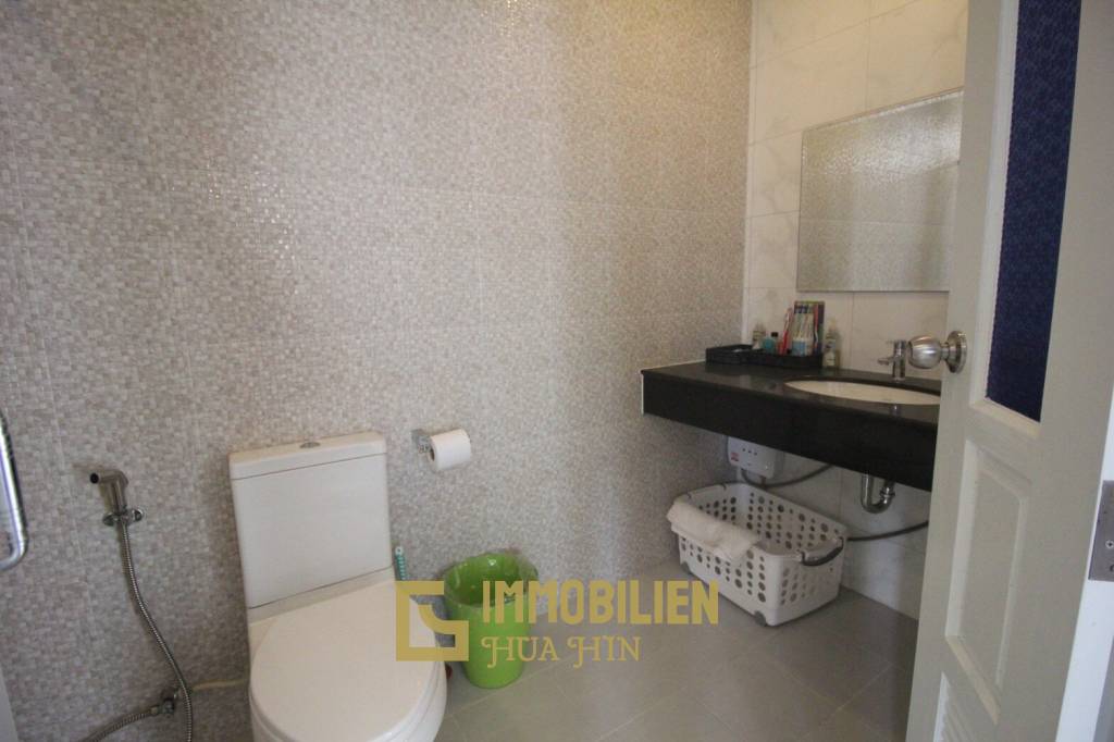 280 metro cuadrado 4 ` 3 Baño Villa de Venta