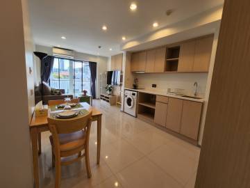 1bed 1 bath 49 SQ.M The Greenston Thonglor Residence
