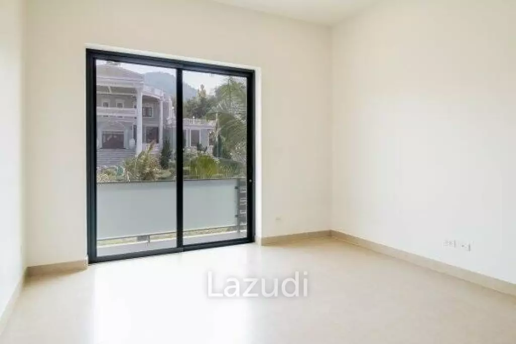 Luxury 2 Bed Condo
