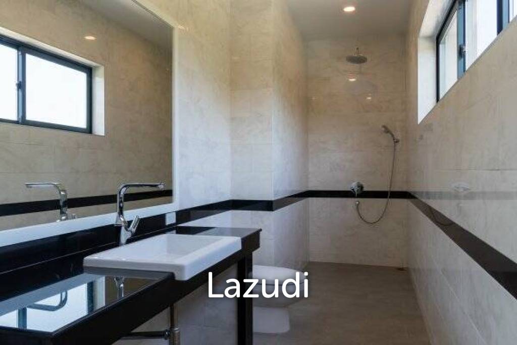 Luxury 2 Bed Condo