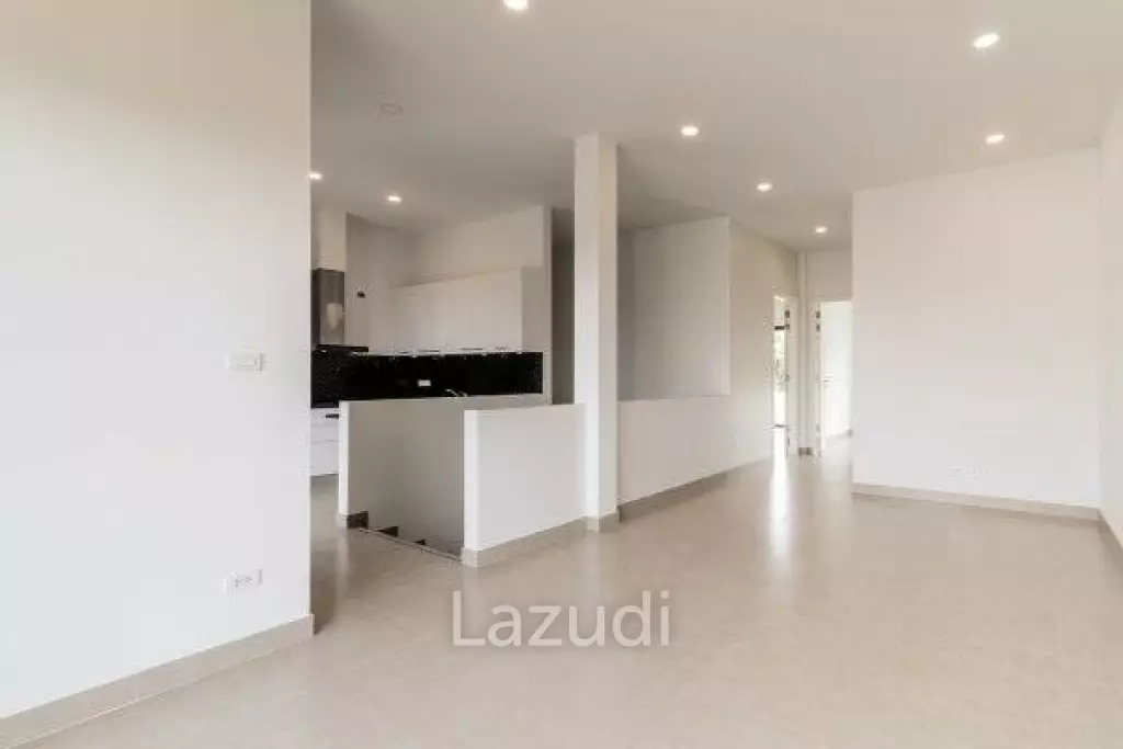 Luxury 2 Bed Condo
