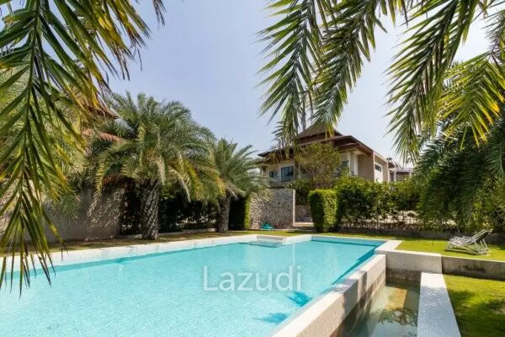 Luxury 2 Bed Condo