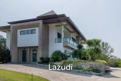 Luxury 2 Bed Condo