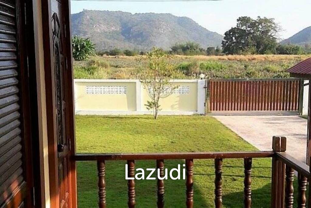 3 Bed Villa near Black Mountain