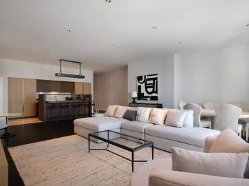 3 bed 4 bath 228 SQ.M The Ritz-Carlton Residences Bangkok