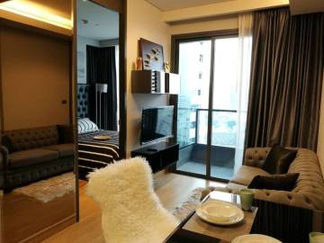 1 bed 1 bath 31 SQ.M The Lumpini 24