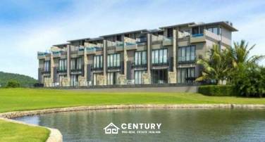 BLACK MOUNTAIN: Townhouses