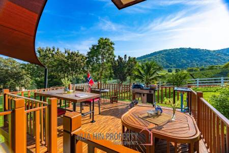 Amazing 5 Bedroom Luxury Villa on 4 Rai of Land