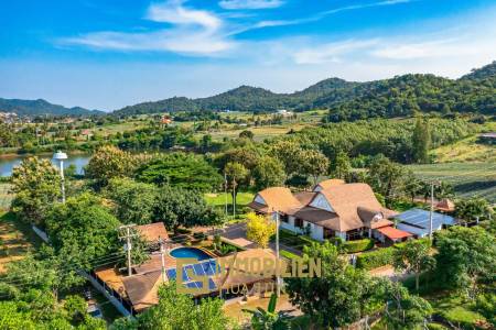 Amazing 5 Bedroom Luxury Villa on 4 Rai of Land