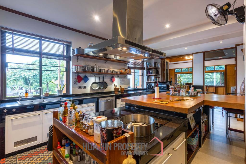Amazing 5 Bedroom Luxury Villa on 4 Rai of Land