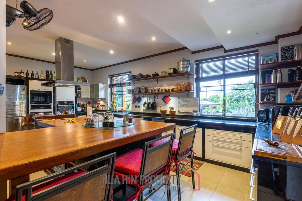 Amazing 5 Bedroom Luxury Villa on 4 Rai of Land